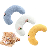 A cozy U-shaped neck pillow for pets, providing support for deep sleep and a comfy headrest.